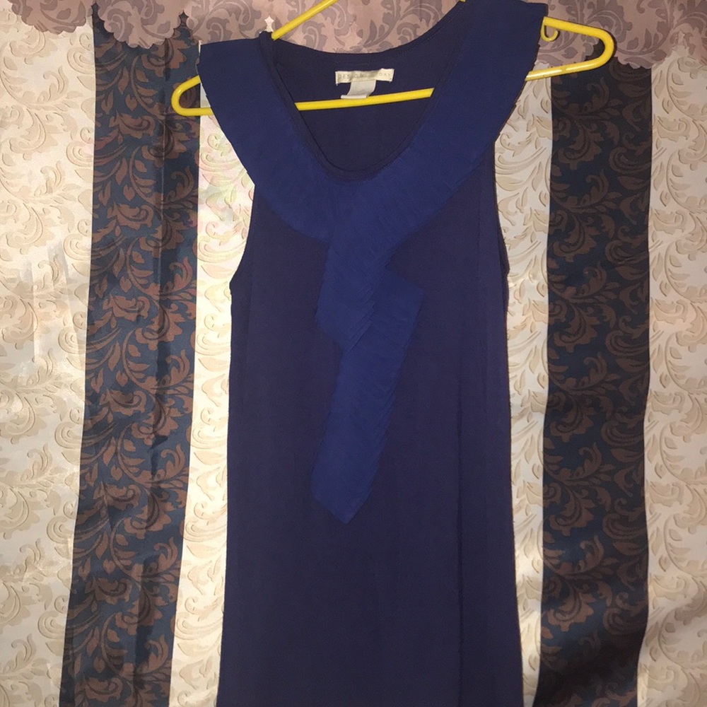 Sleeveless violet top in size XS